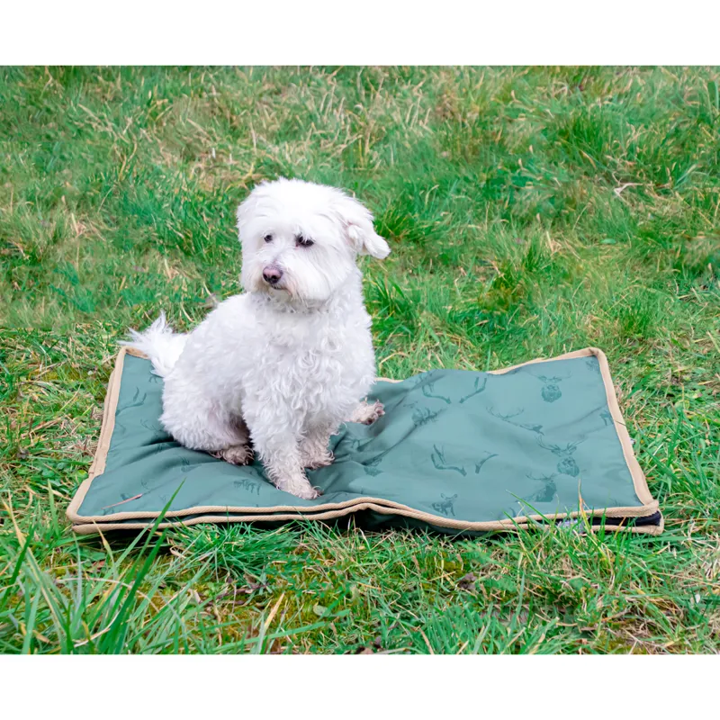 Benji and Flo Divine Deer Dog Bed - Moss/Merlot/Fawn-2